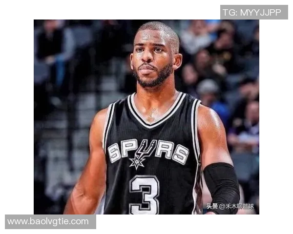 亚历山大：保罗让我明白成为职业球员意味着啥 他总付出额外努力